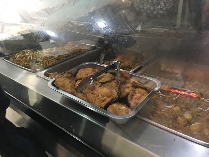 Hot sides and patties at Juice Power